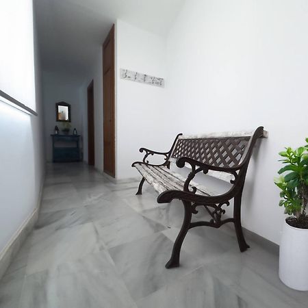 Apartamento en Primera Línea de Playa. Seis plazas. Estepona Exterior foto