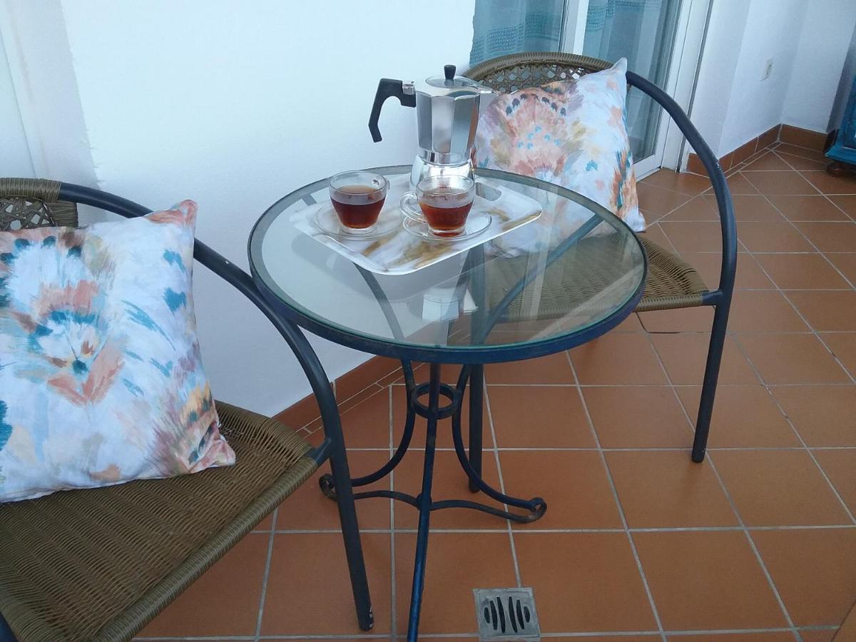 Apartamento en Primera Línea de Playa. Seis plazas. Estepona Exterior foto